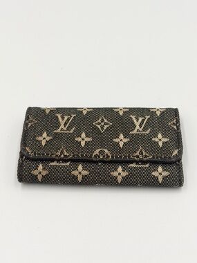 Louis Vuitton Idylle Multicles 4 Key Case (Pre-Own)